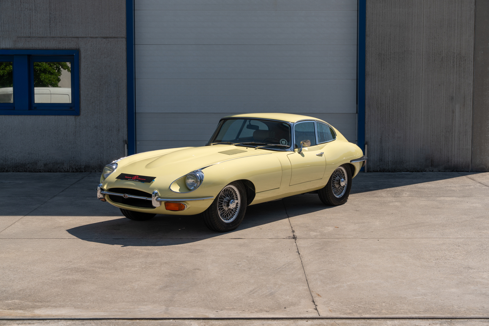 1969 Jaguar E-Type Series II 4.2 FHC – 1969