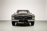 Mercedes-Benz 230 SL Pagoda