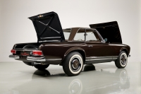 Mercedes-Benz 230 SL Pagoda